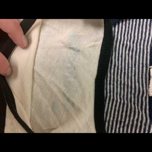 Vans tshirt - Picture 2 of 2